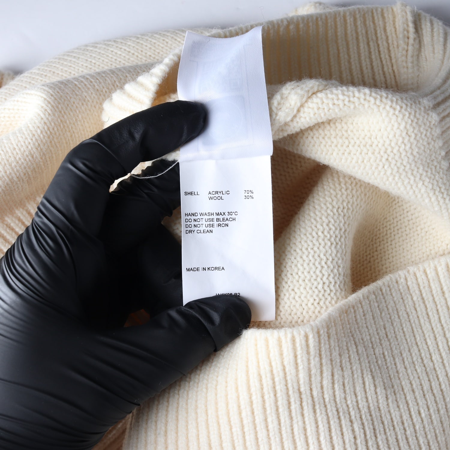 키르시 체리 자수 니트 스웨터 이미지 4