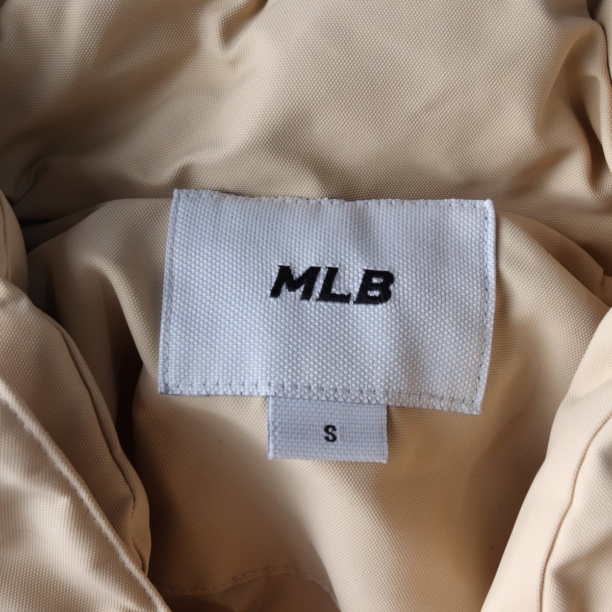 엠엘비 MLB 23FW 바시티 후드 숏 푸퍼 패딩 자켓 뉴욕 양키스 상세 이미지 4