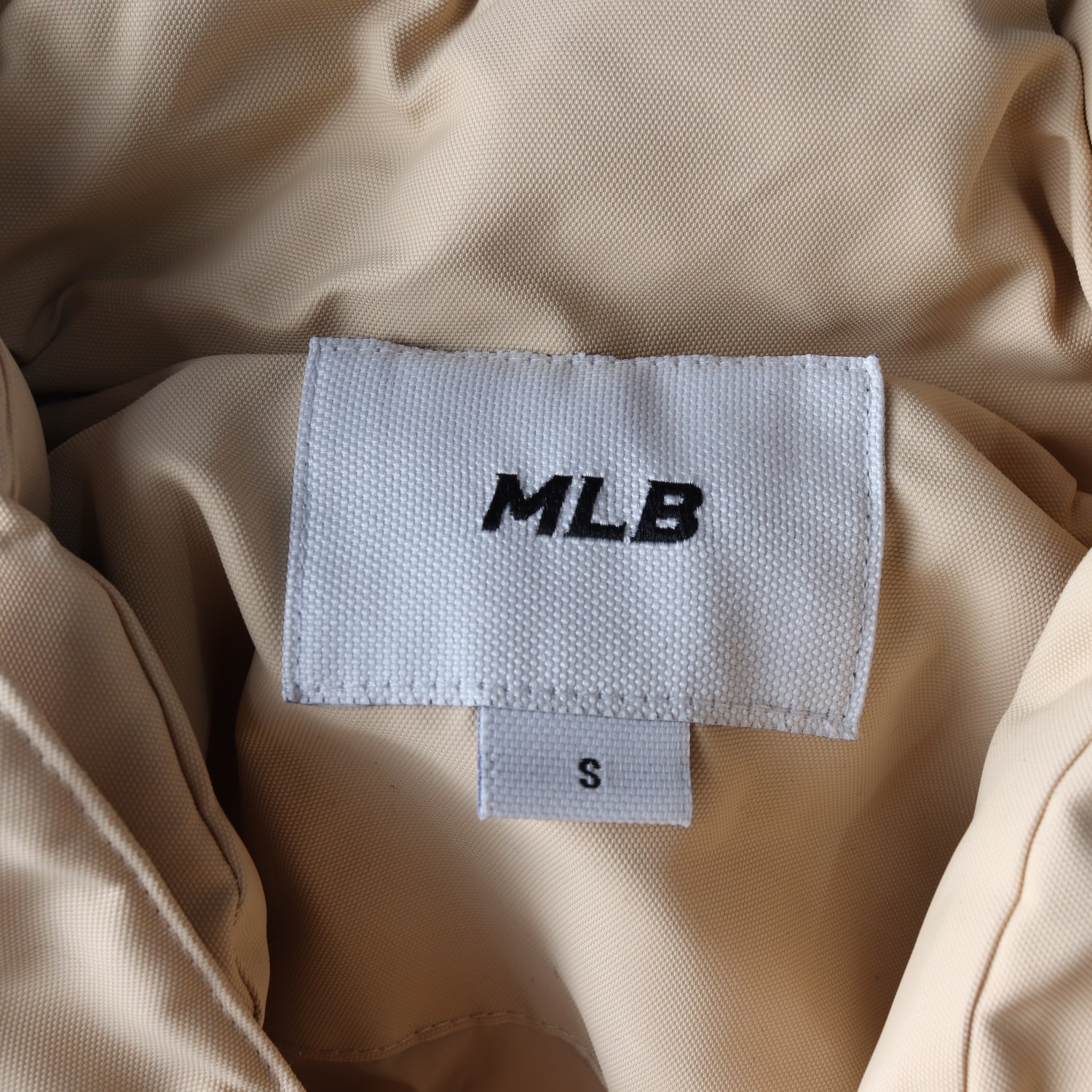 엠엘비 MLB 23FW 바시티 후드 숏 푸퍼 패딩 자켓 뉴욕 양키스 이미지 4