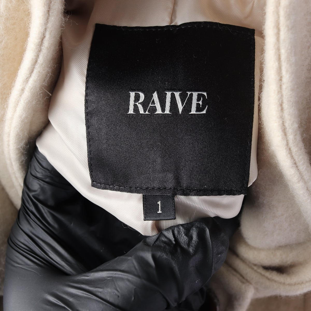 레이브 24FW 하이넥 숏 코트 에크루 베이지  상세 이미지 3