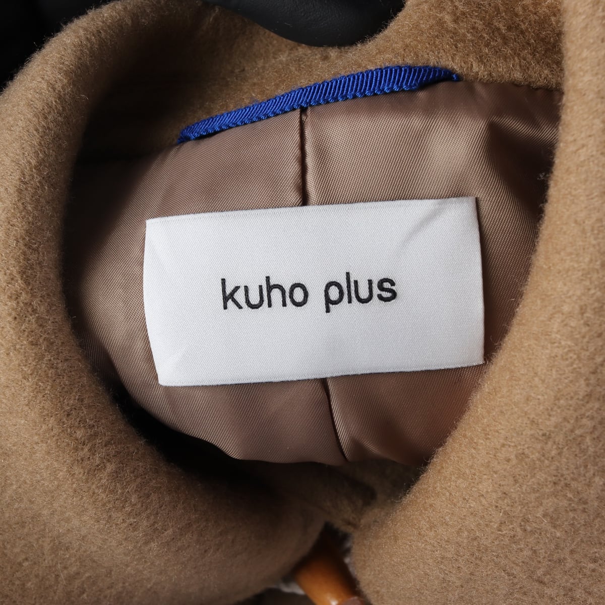 구호플러스 23FW 울 100% 시그니처 더플 크롭 코트 상세 이미지 3