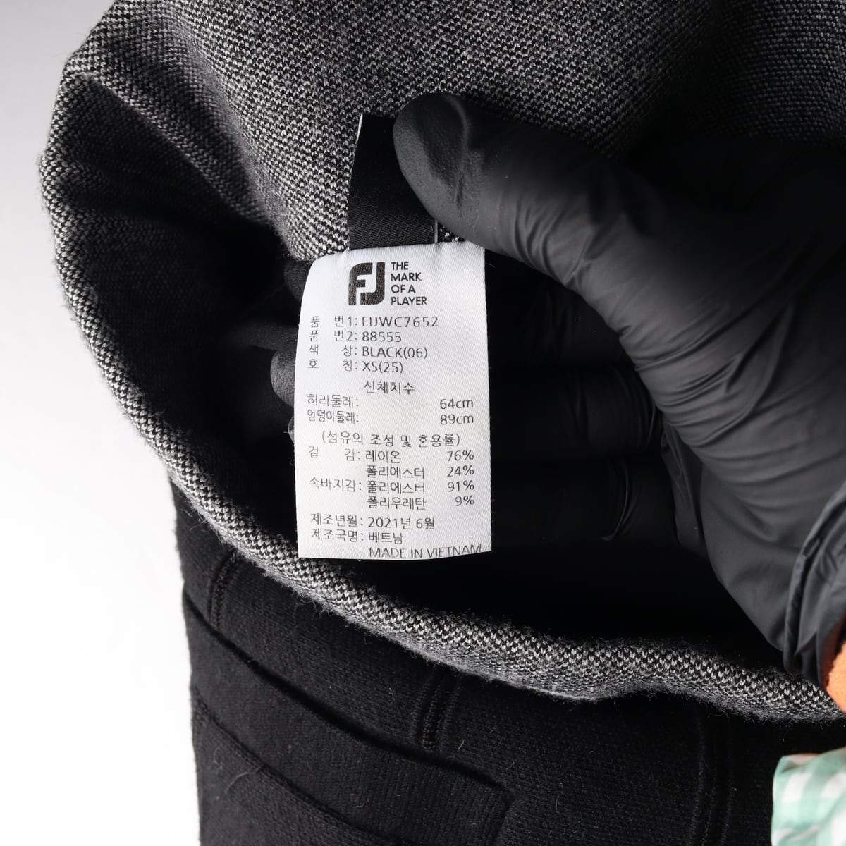풋조이 21FW 로고 밴딩 플레어 미니 스커트 골프 치마  상세 이미지 4