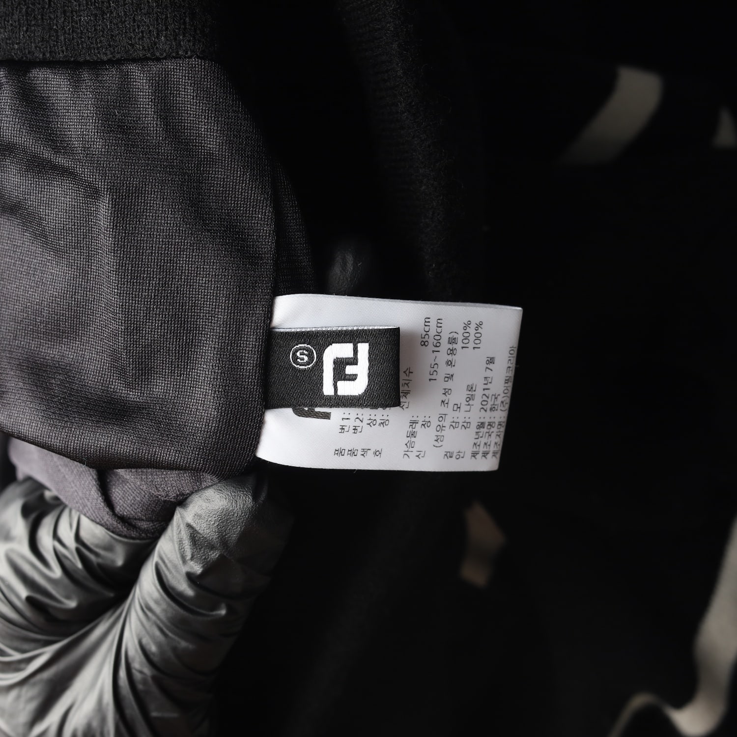 풋조이 골프 21FW 스트라이프 브이넥 니트 스웨터 이미지 3