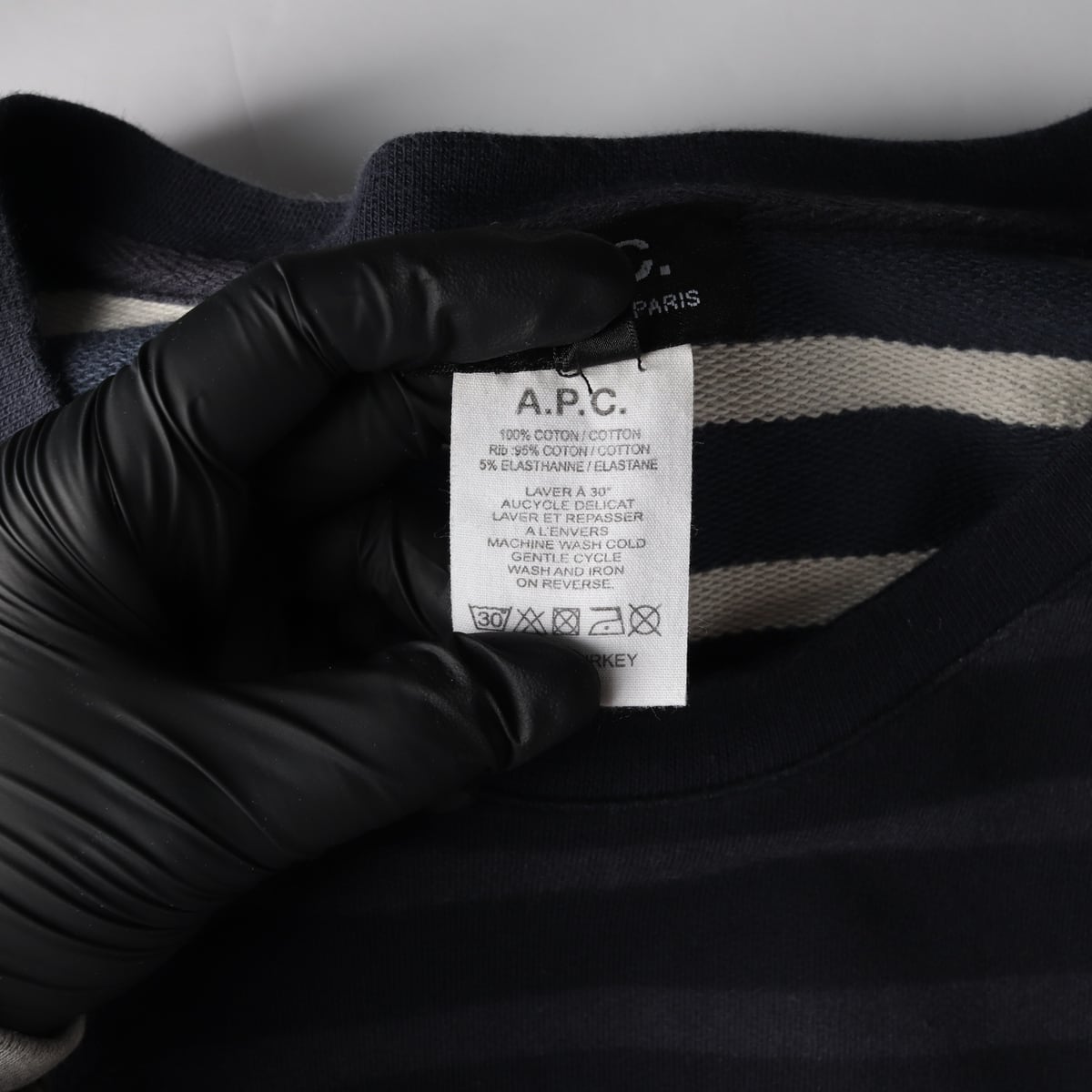 아페쎄 APC 스트라이프 크루넥 맨투맨 스웨트셔츠 상세 이미지 4