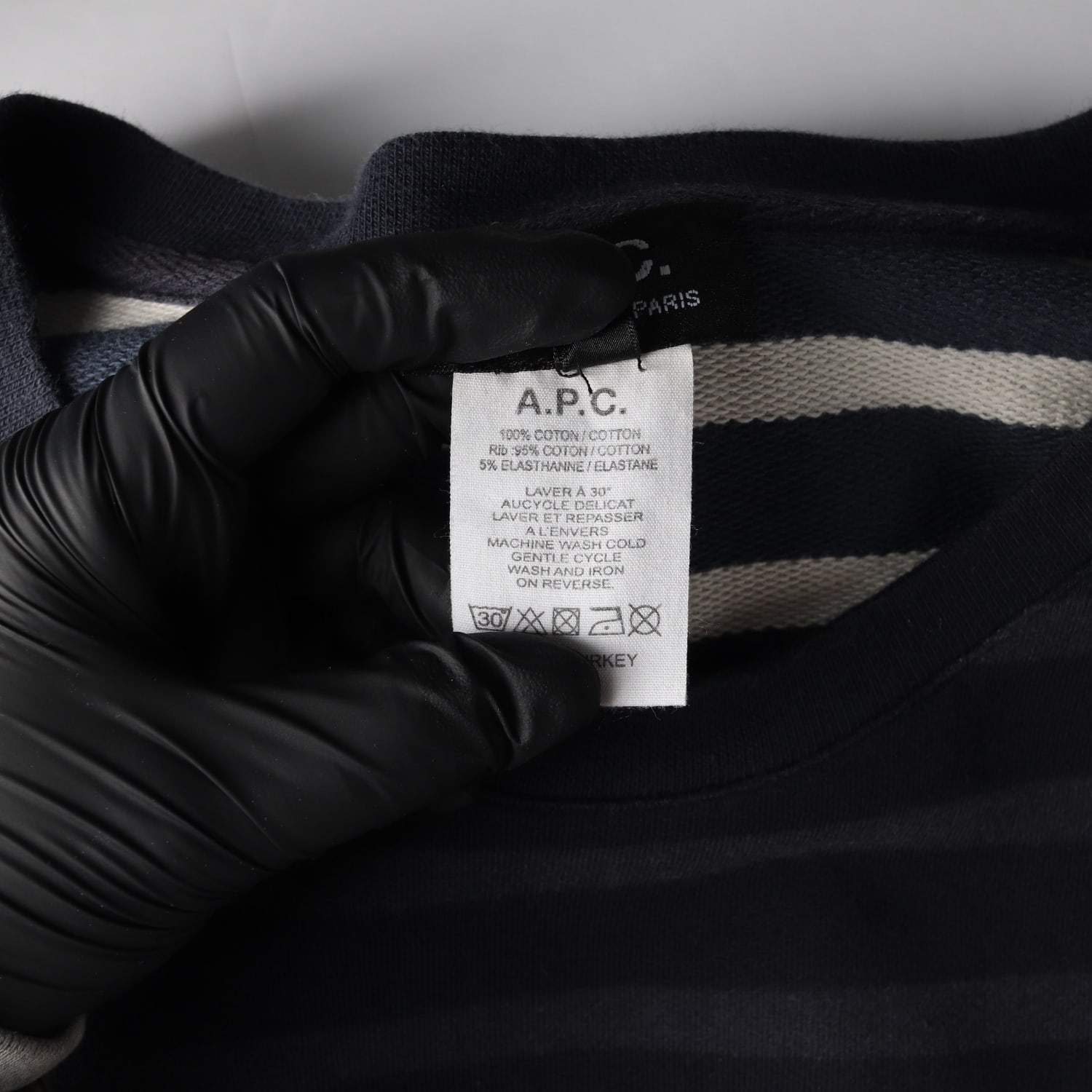 아페쎄 APC 스트라이프 크루넥 맨투맨 스웨트셔츠 이미지 4