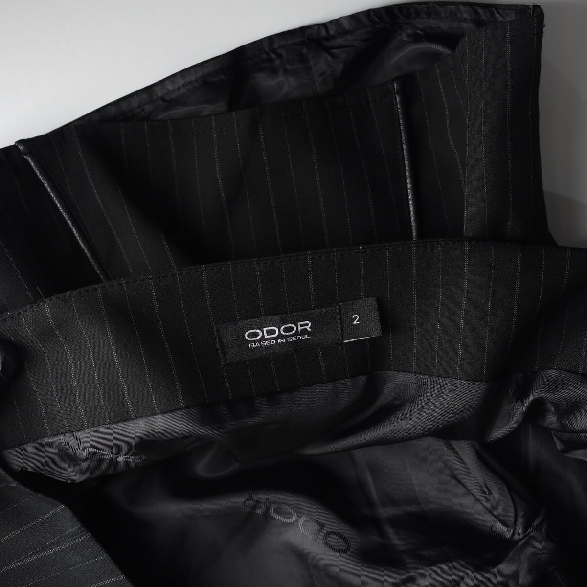 오도어 25SS Tidy 타이디 바운드 탑 홀터넥 튜브탑 2 상세 이미지 3