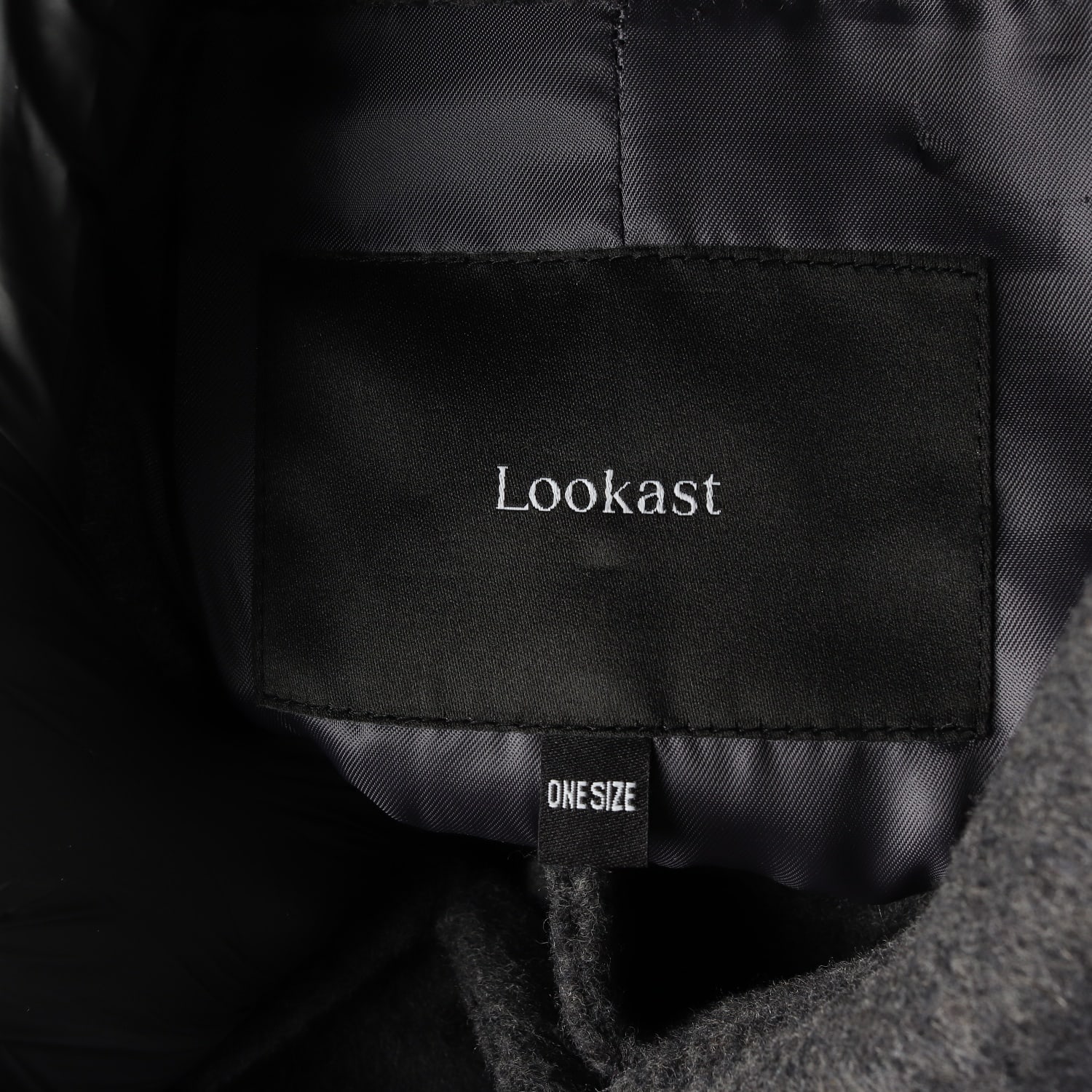 룩캐스트 24FW 리앤 울 핸드메이드 벨티드 싱글 하프 코트 차콜 이미지 3