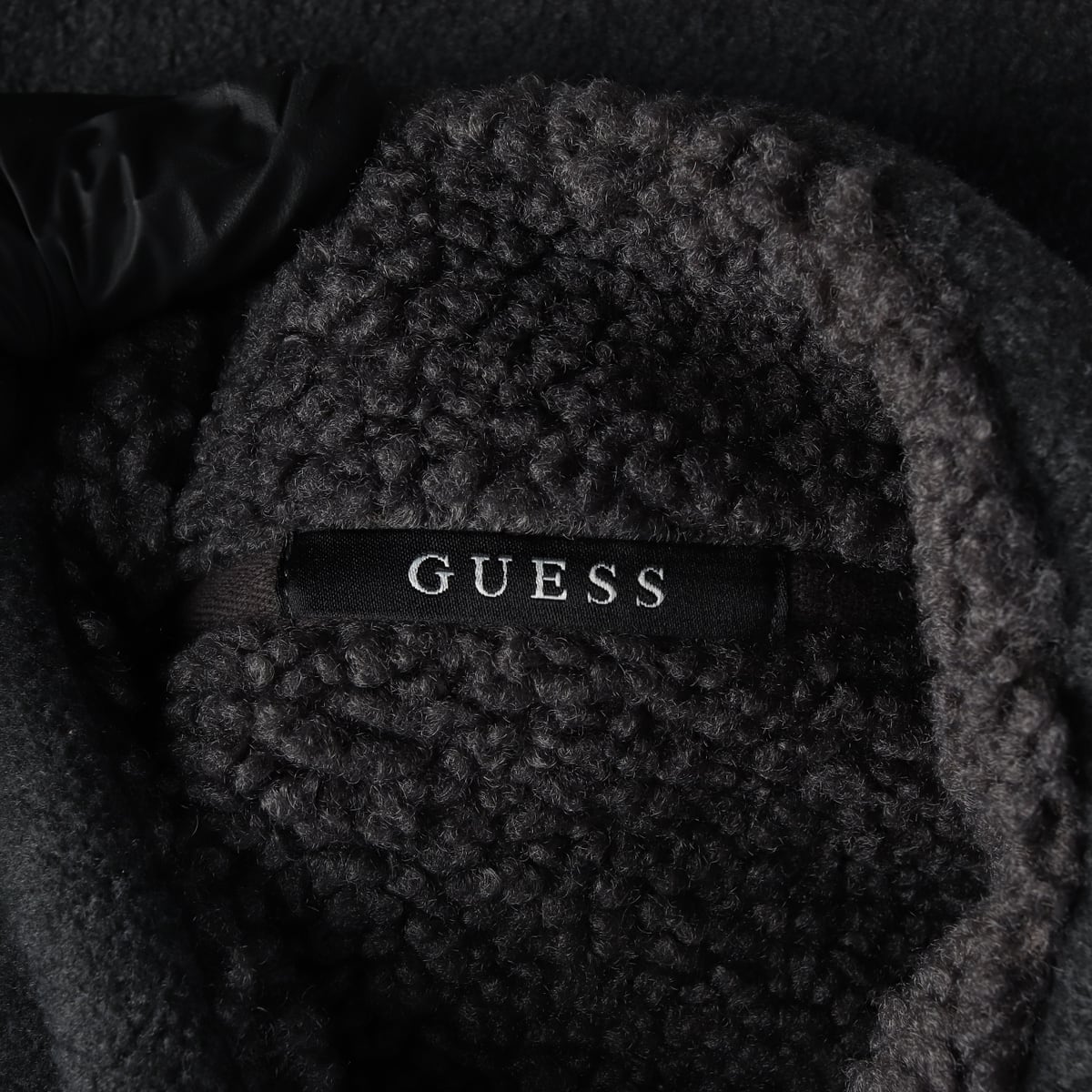 게스 22FW 스탠넥 플리스 본딩 집업 재킷 상세 이미지 3