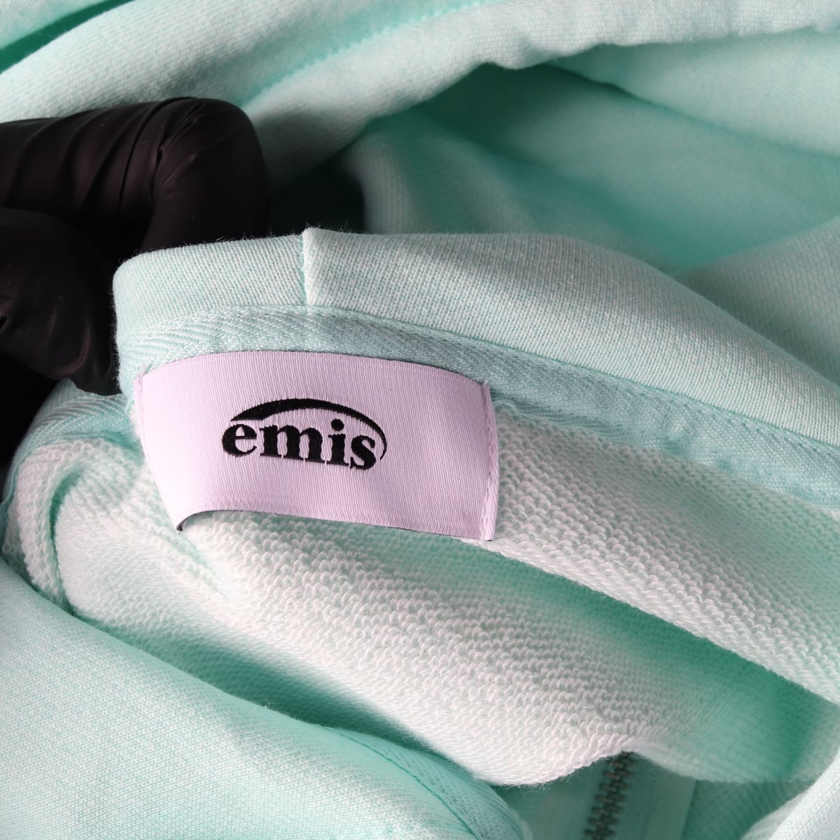 이미스 Emis 23FW 크롭 미니 와펜 집업 후드 민트 상세 이미지 3