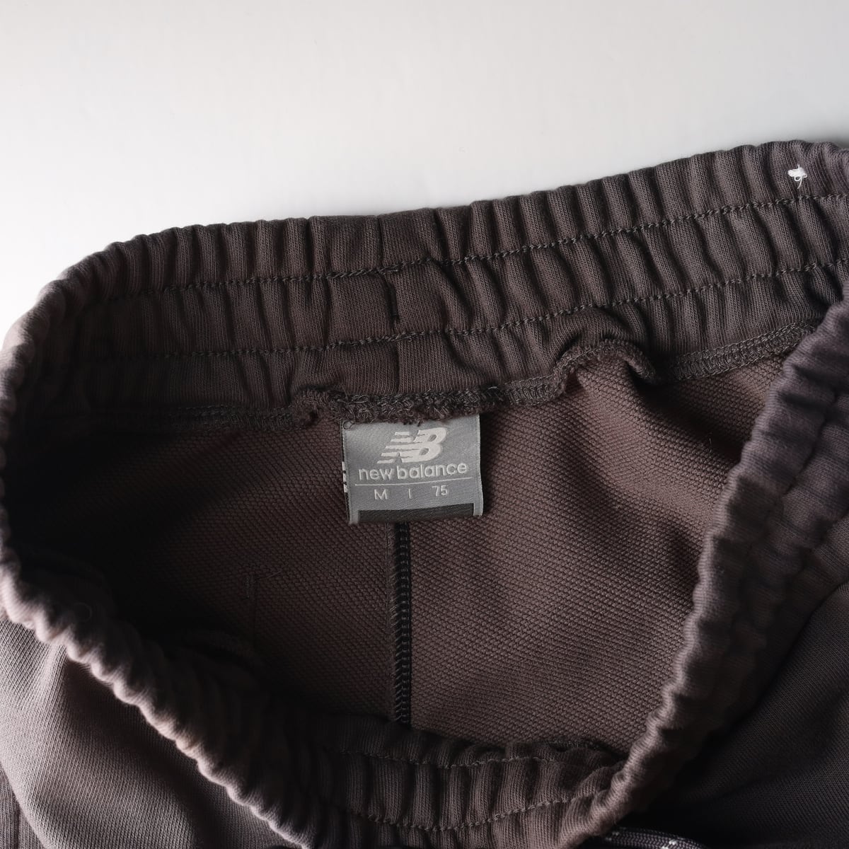 뉴발란스 25FW 에센셜 와이드 스웨트팬츠  상세 이미지 3