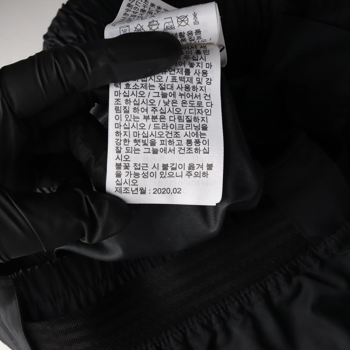 나이키 NSW 우먼즈 스우시 우븐 벨트 쇼츠 상세 이미지 5