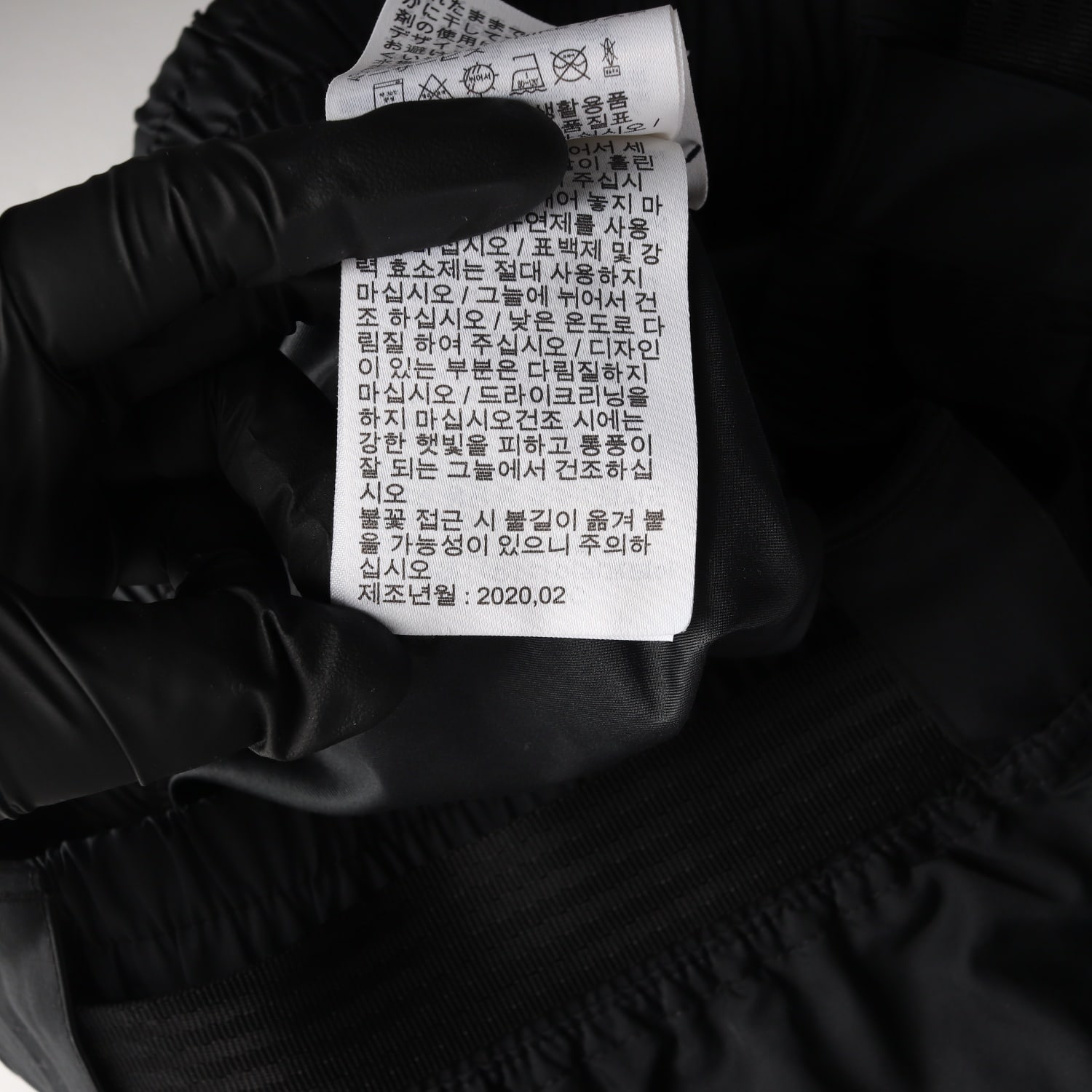 나이키 NSW 우먼즈 스우시 우븐 벨트 쇼츠 이미지 5