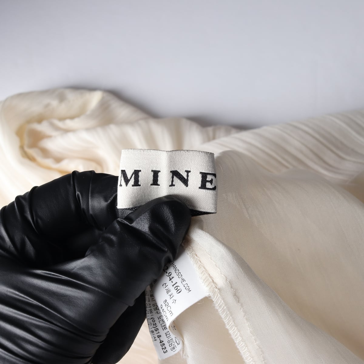 마인 MINE 시스루 슬리브리스 앤 쉬폰 블라우스 세트 상세 이미지 3
