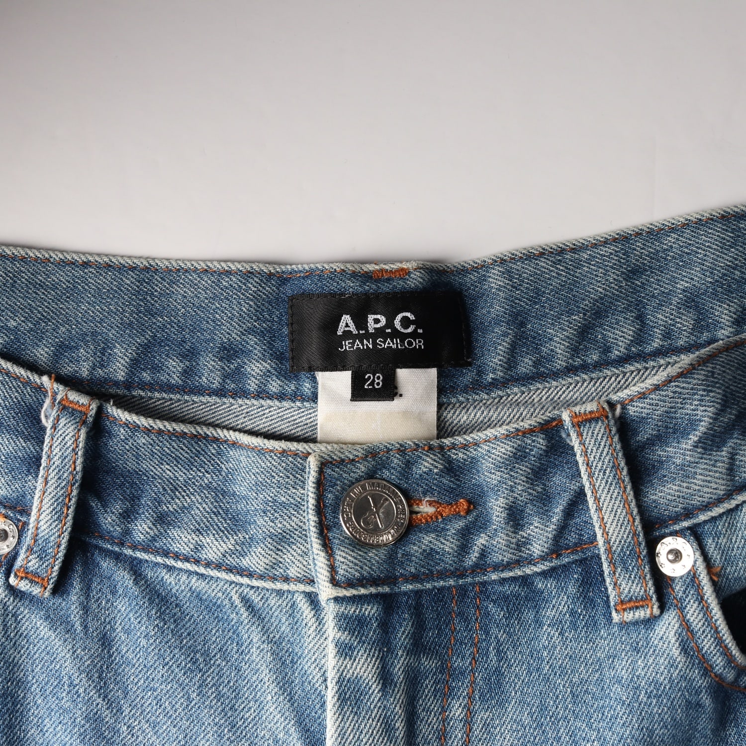 아페쎄 A.P.C. 진 세일러 스트레이트핏 데님 팬츠 이미지 3