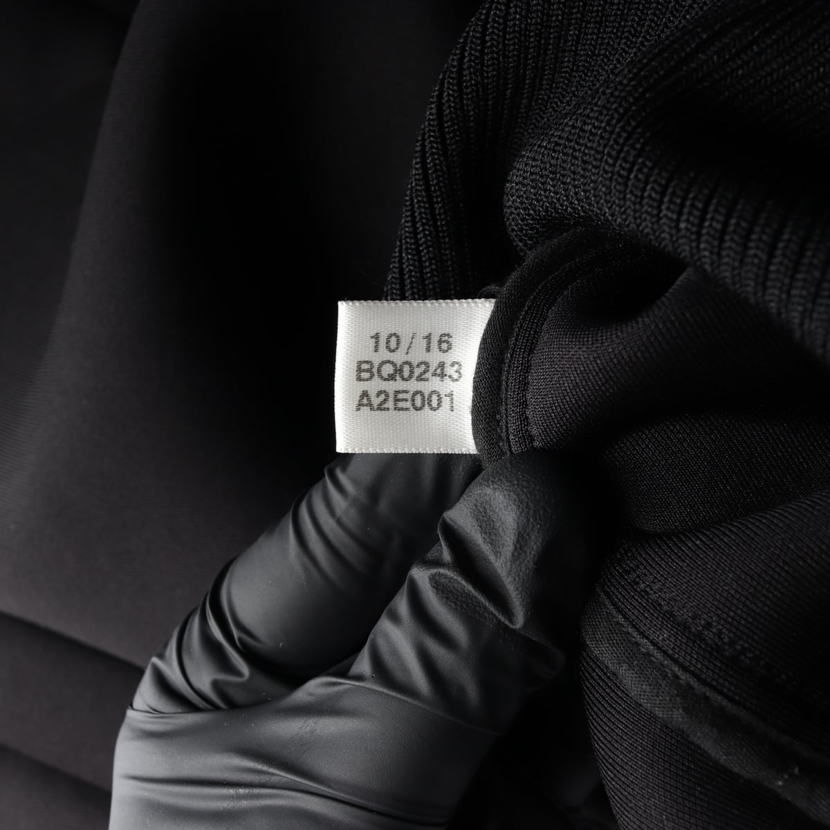 Y-3 요지 야마모토 X 아디다스 스페이서 봄버 재킷 상세 이미지 6