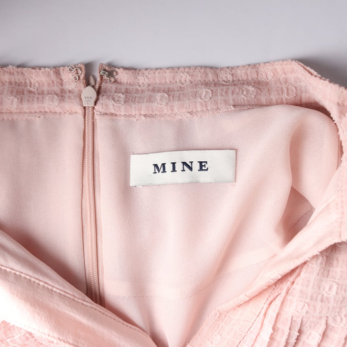 마인 MINE 24SS 롱 쉬폰 반팔 원피스 핑크 상세 이미지 3