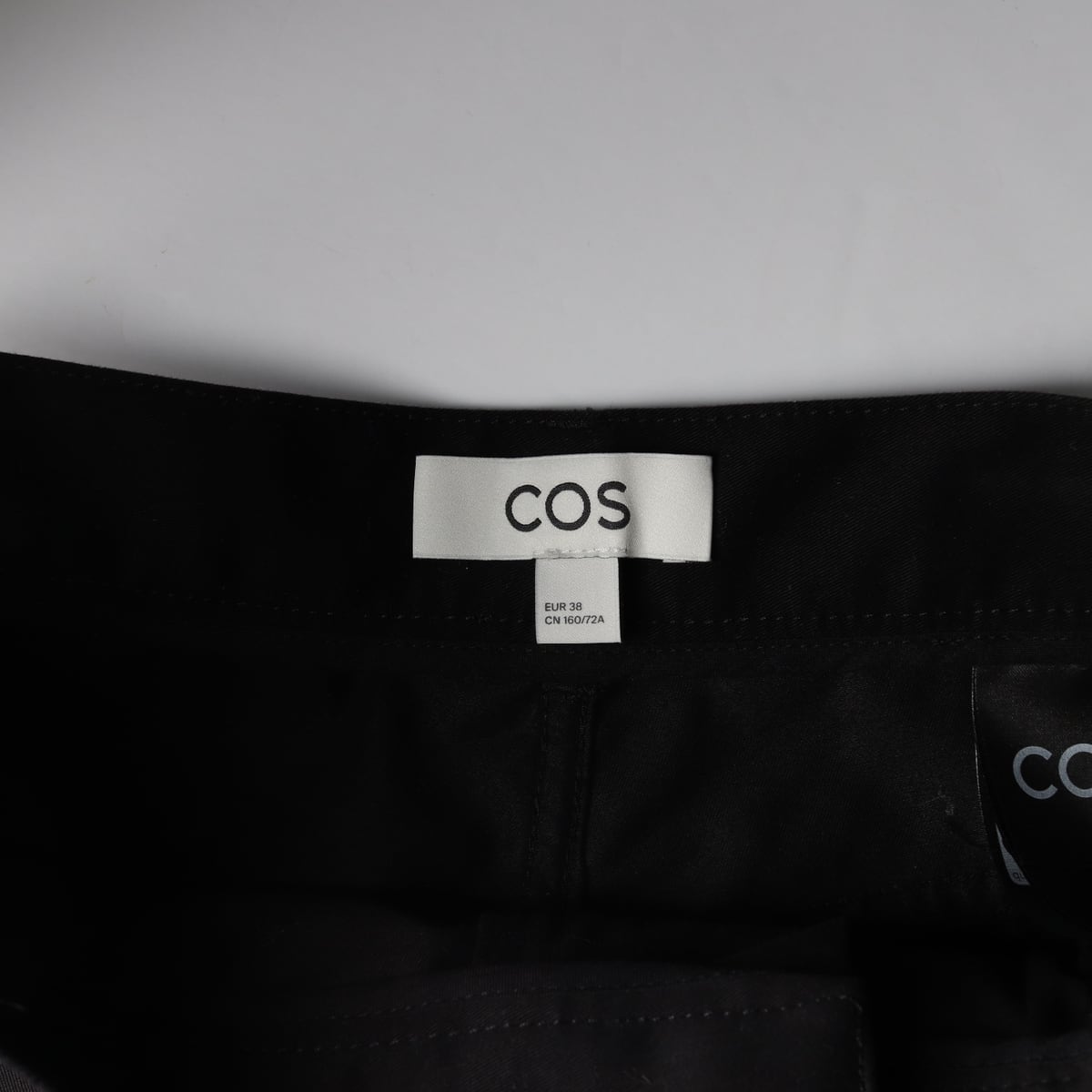 코스 COS 24SS 커브드 벌룬핏 와이드 팬츠 상세 이미지 3