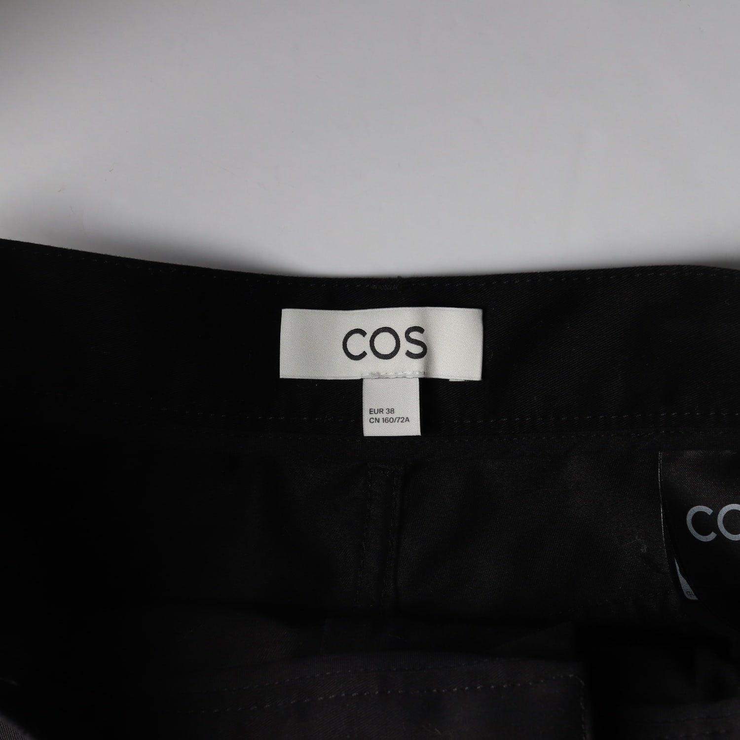 코스 COS 24SS 커브드 벌룬핏 와이드 팬츠 이미지 3