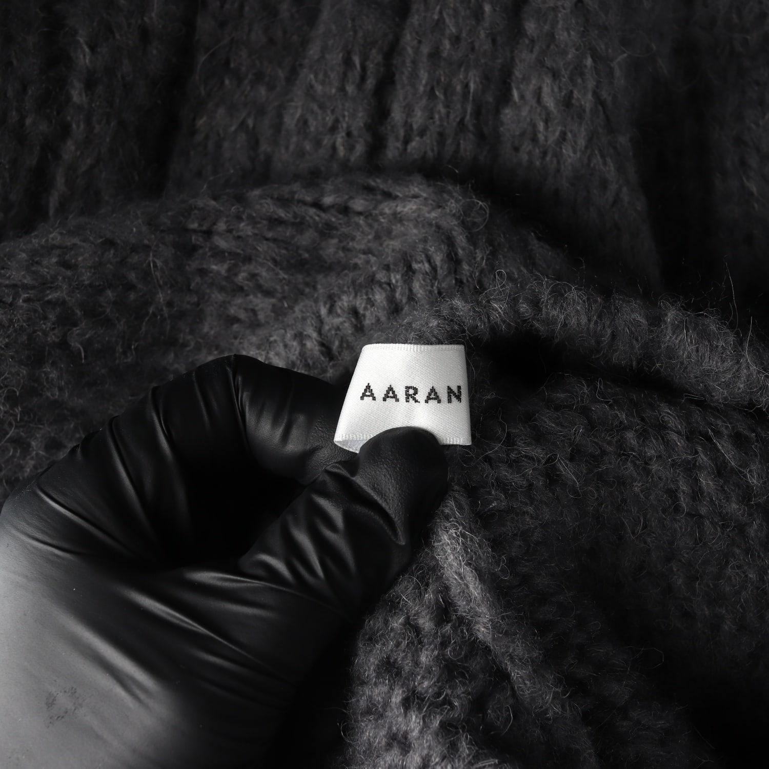 어랜 AARAN 트위스트 터틀넥 니트 이미지 3