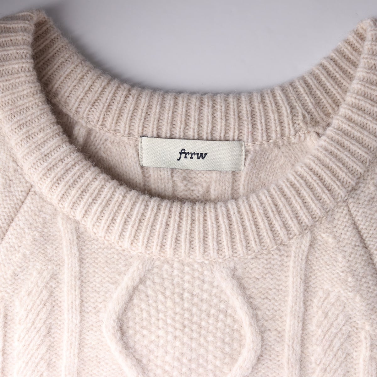 에프알알더블유 frrw 23FW 울 블렌드 케이블 반팔 니트 상세 이미지 3