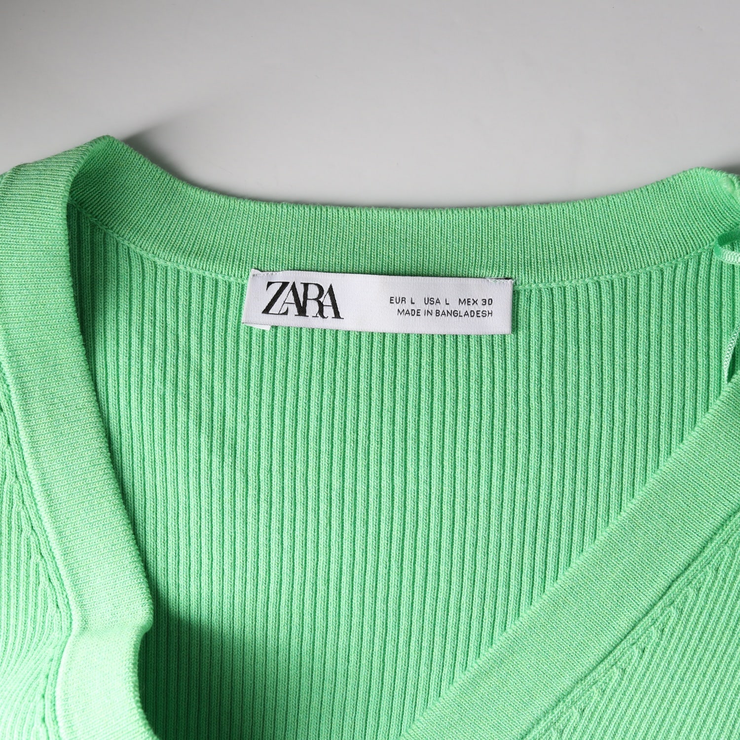 자라 ZARA 라이트 그린 베이직 가디건 이미지 3