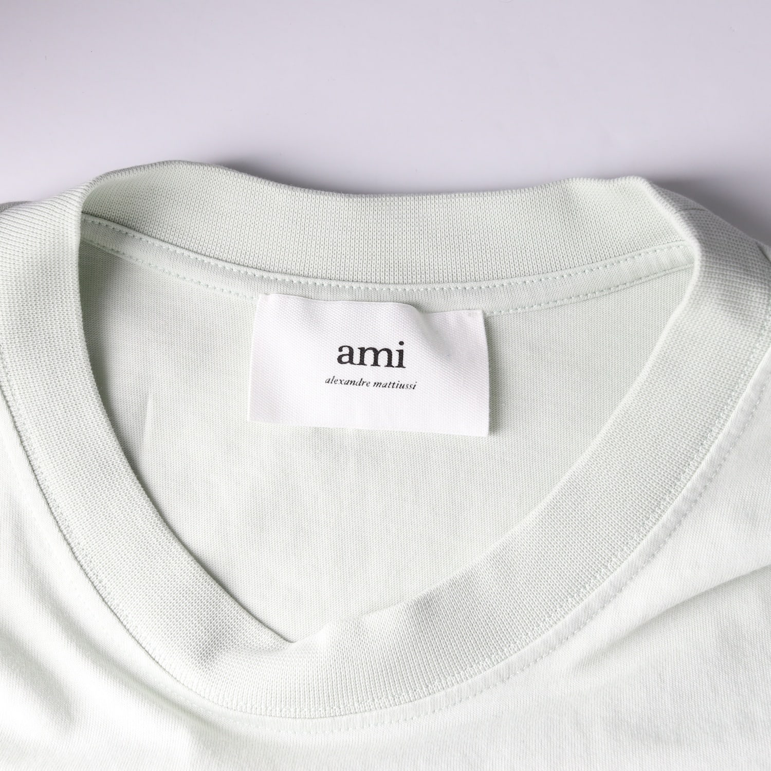 아미 ami 22SS 스몰 하트 로고 반팔 티셔츠 라이트그린  이미지 3
