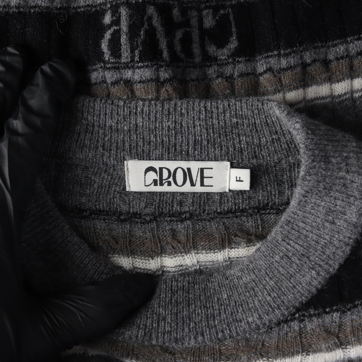 그로브 24FW 울 블렌드 GRVR 스트라이프 니트 스웨터 상세 이미지 3