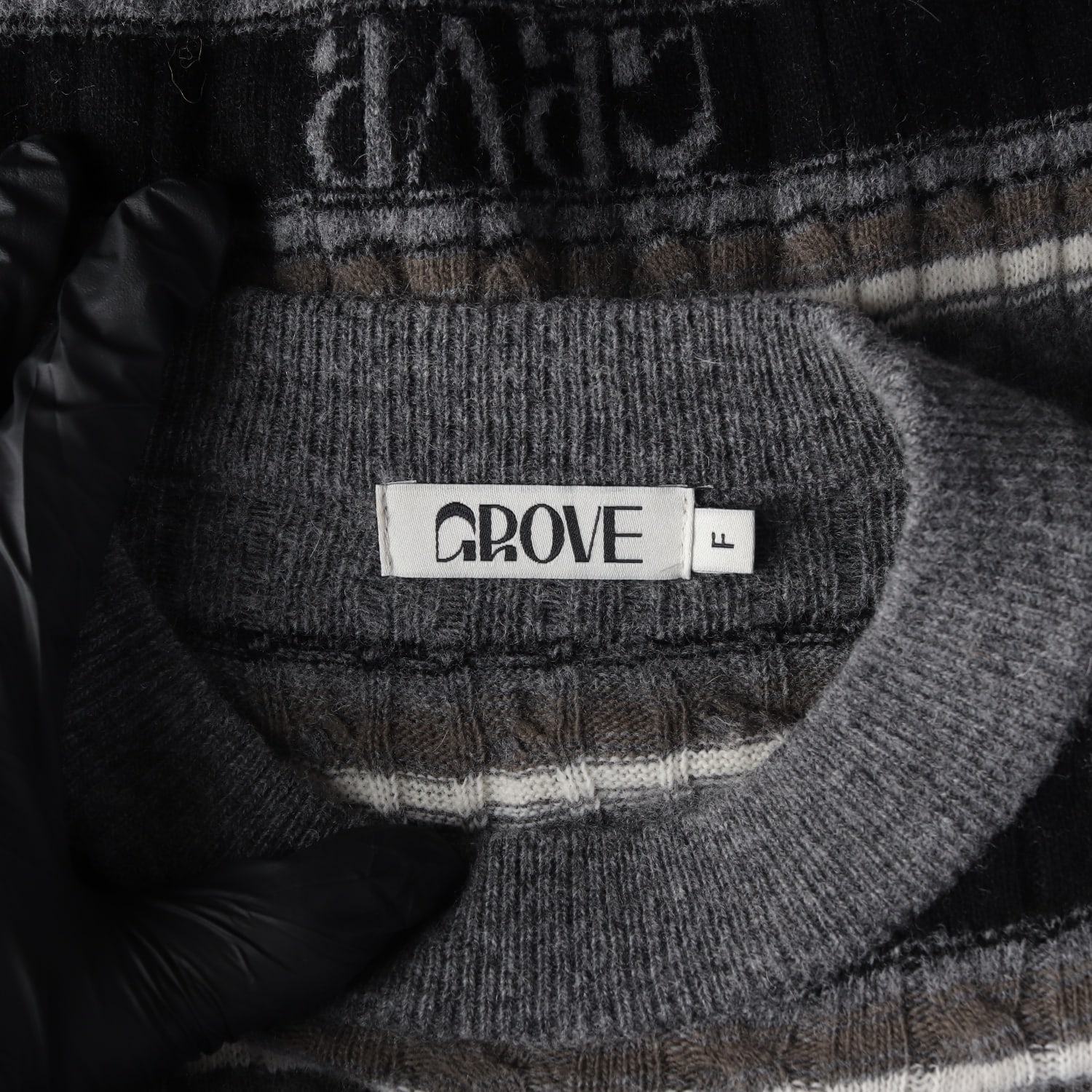 그로브 24FW 울 블렌드 GRVR 스트라이프 니트 스웨터 이미지 3