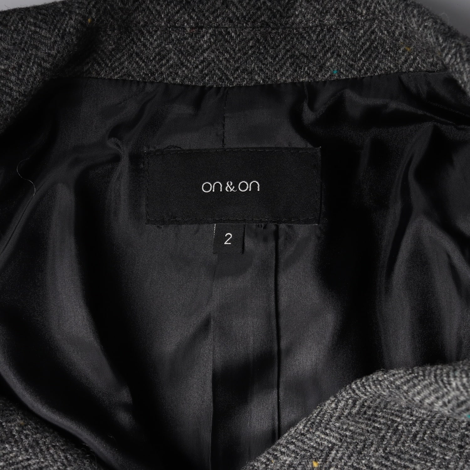 온앤온 21FW 울 100% 크롭 헤링본 재킷 이미지 4