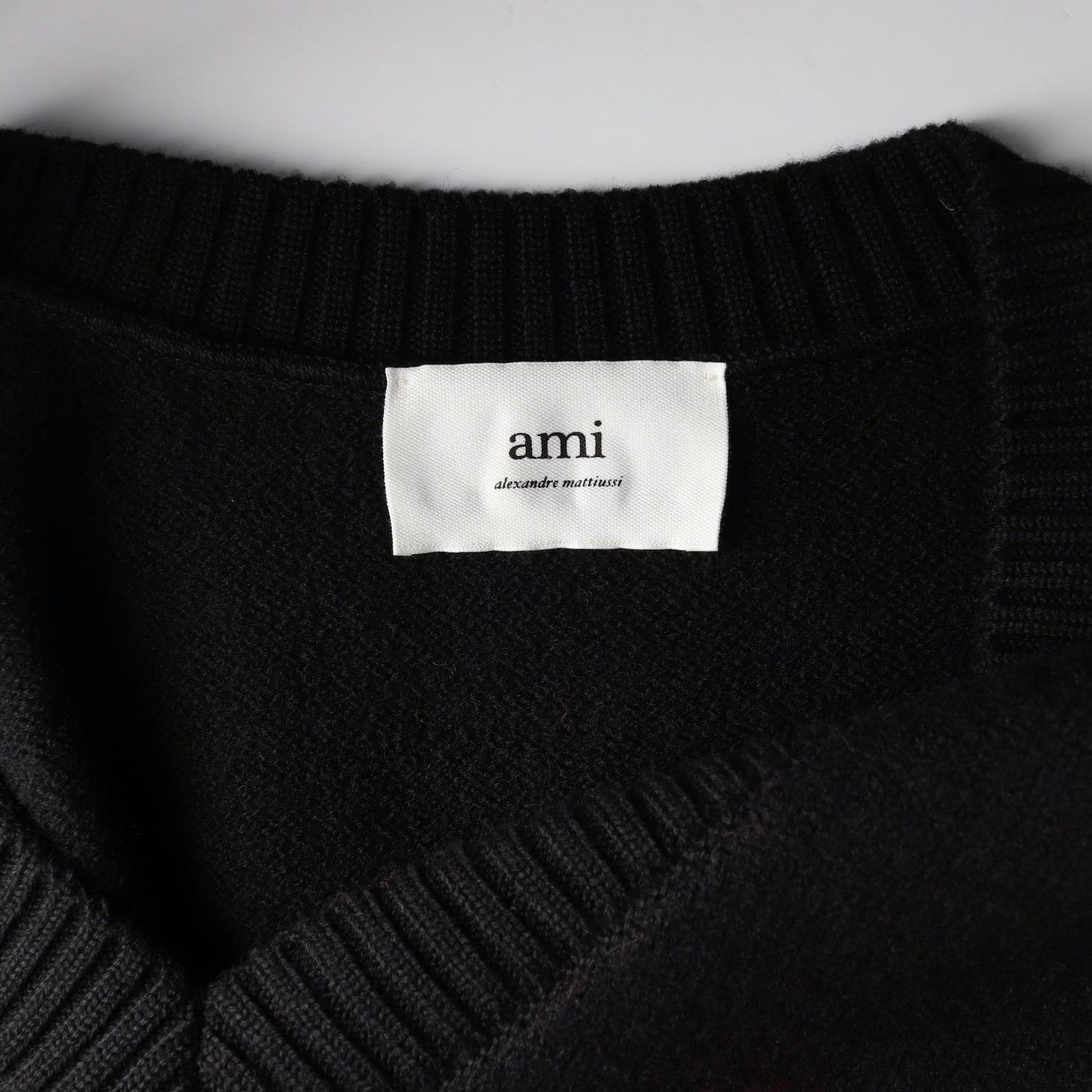 아미 22FW 빅 하트 로고 슬리브리스 인타르시아 니트 베스트 이미지 3