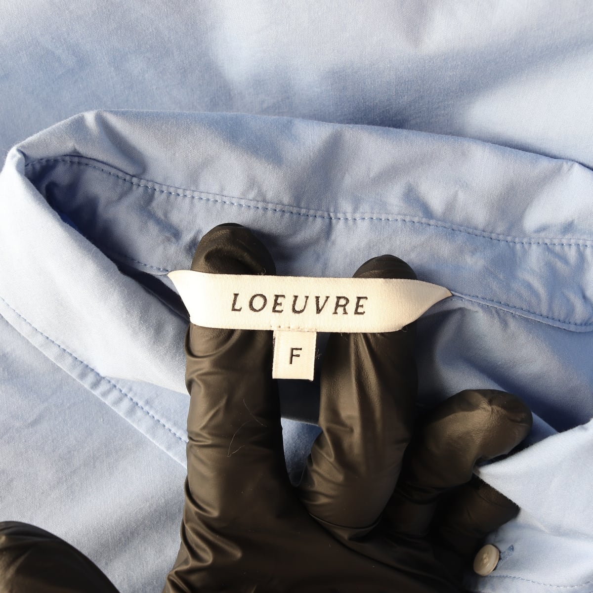 루에브르 22FW 세로 절개선 포켓 로고 자수 면 셔츠 상세 이미지 3