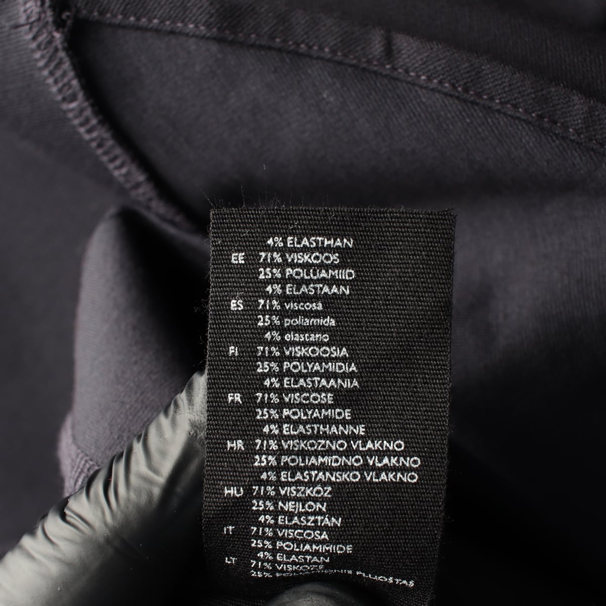 (새상품) 코스 페플럼 헴 레귤러핏 긴팔 티셔츠 상세 이미지 4