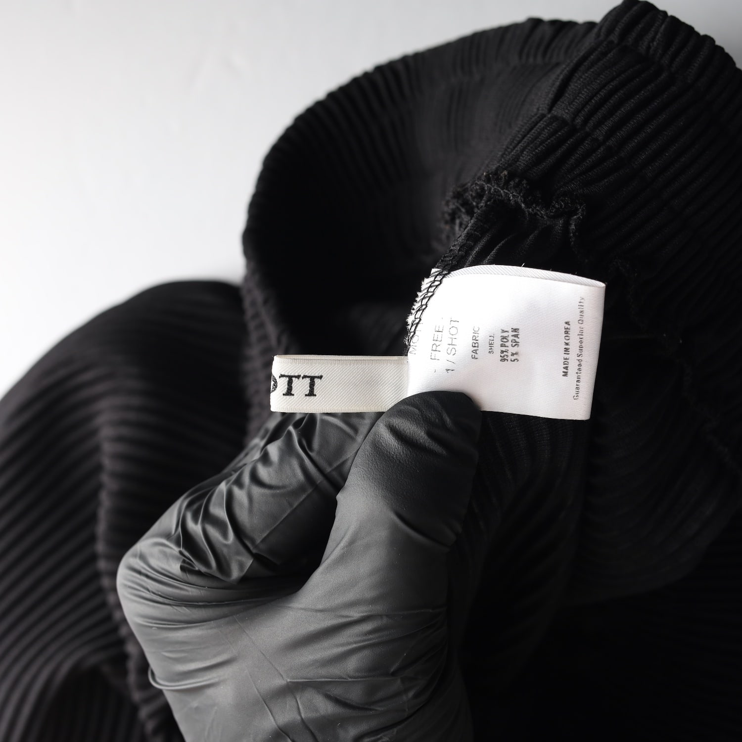 모트 MOTT 플리츠 와이드 플레어핏 밴딩 팬츠 바지  이미지 4