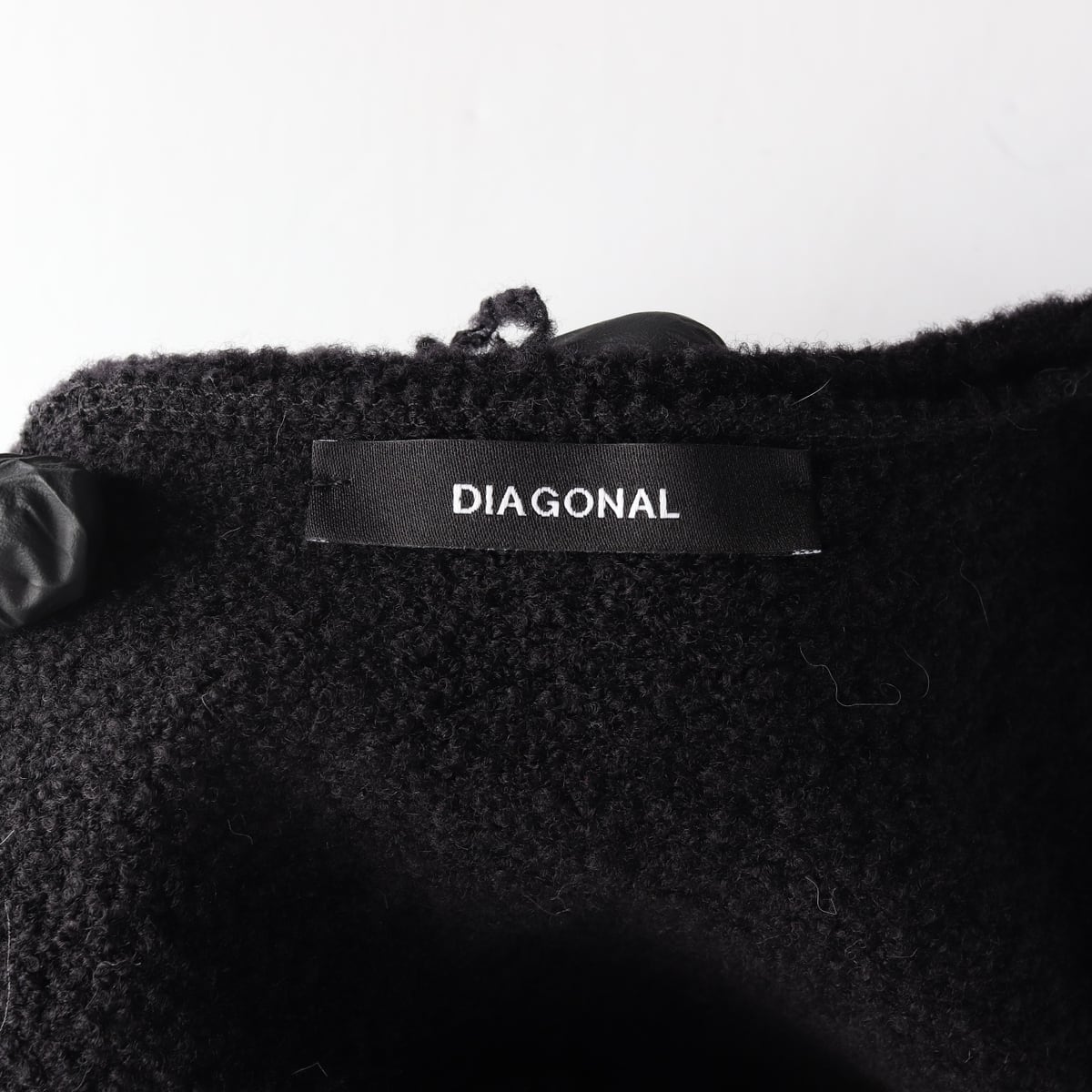다이애그널 22FW 울 블렌드 태슬 니트 가디건 상세 이미지 3