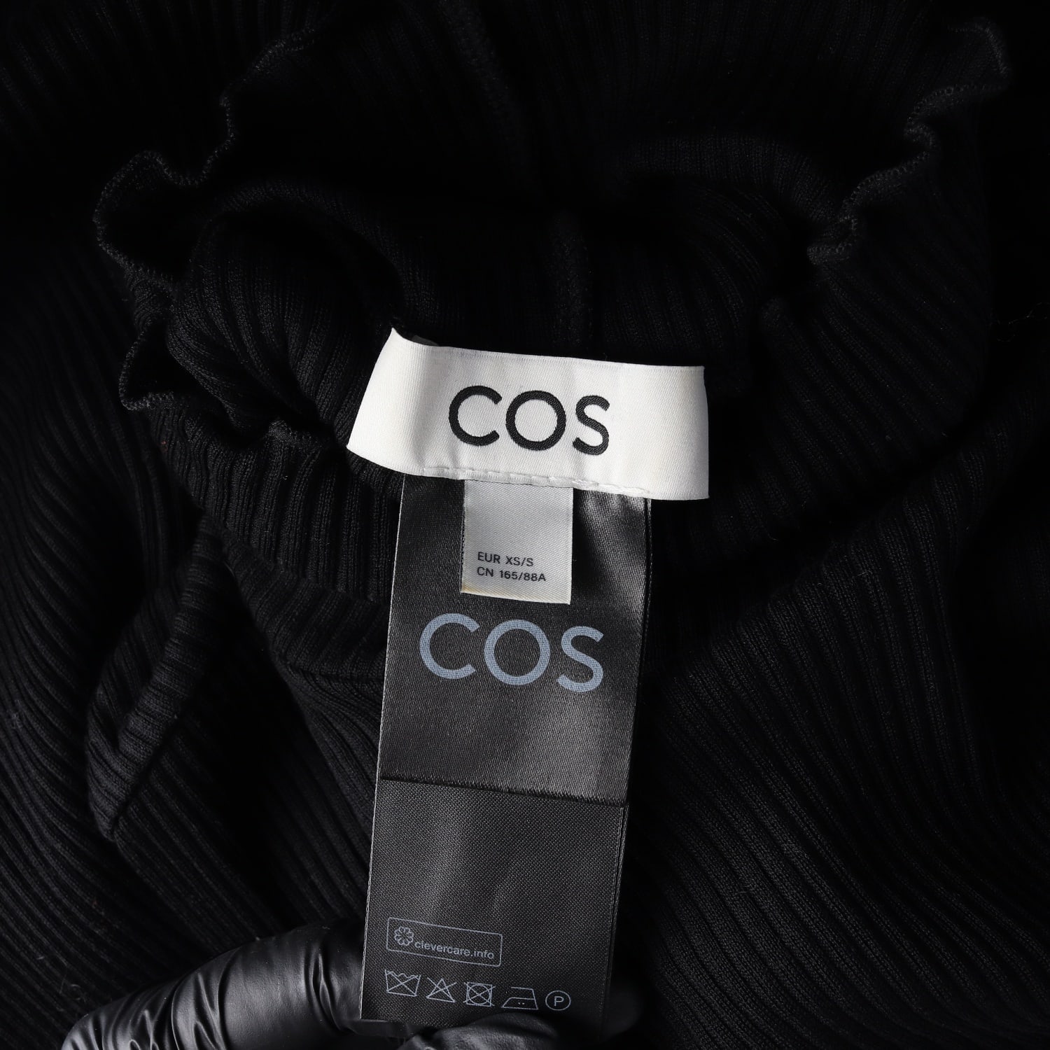 코스 COS 터틀넥 리브 맥시 롱 원피스 블랙 이미지 3