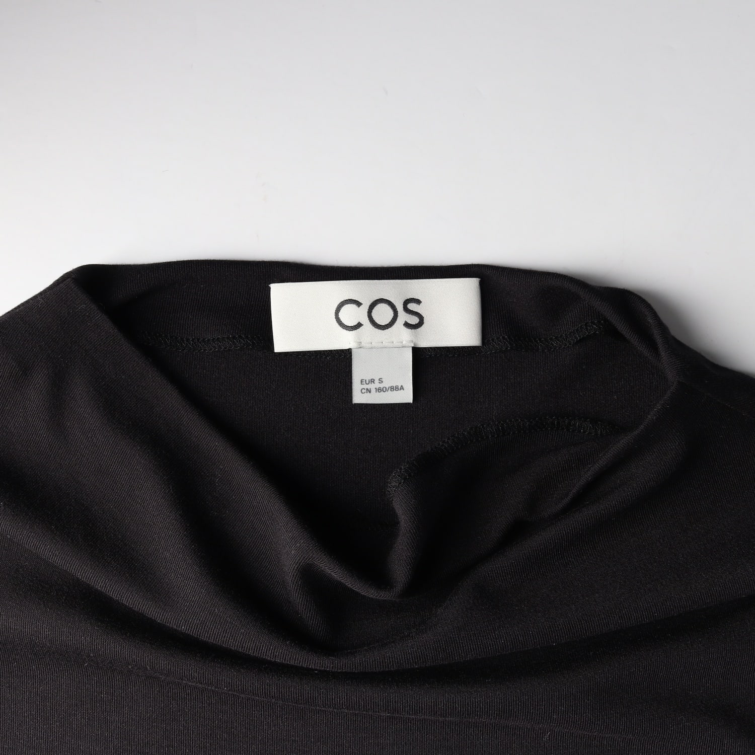 코스 COS 25SS 모달 블렌드 반팔 티셔츠 이미지 3