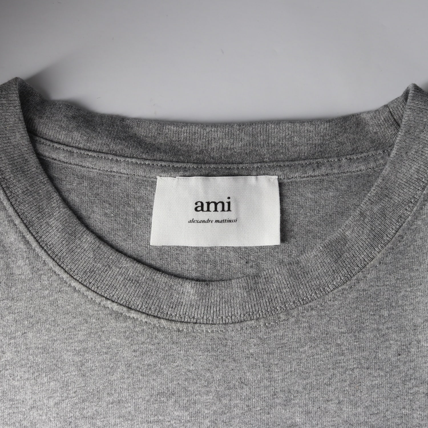 아미 AMI 22FW 파리 프랑스 반팔 티셔츠 공용 이미지 3