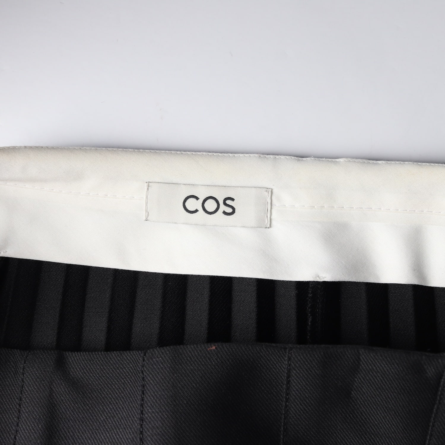 코스 COS 플리츠 울 블렌드 스커트 블랙 이미지 3