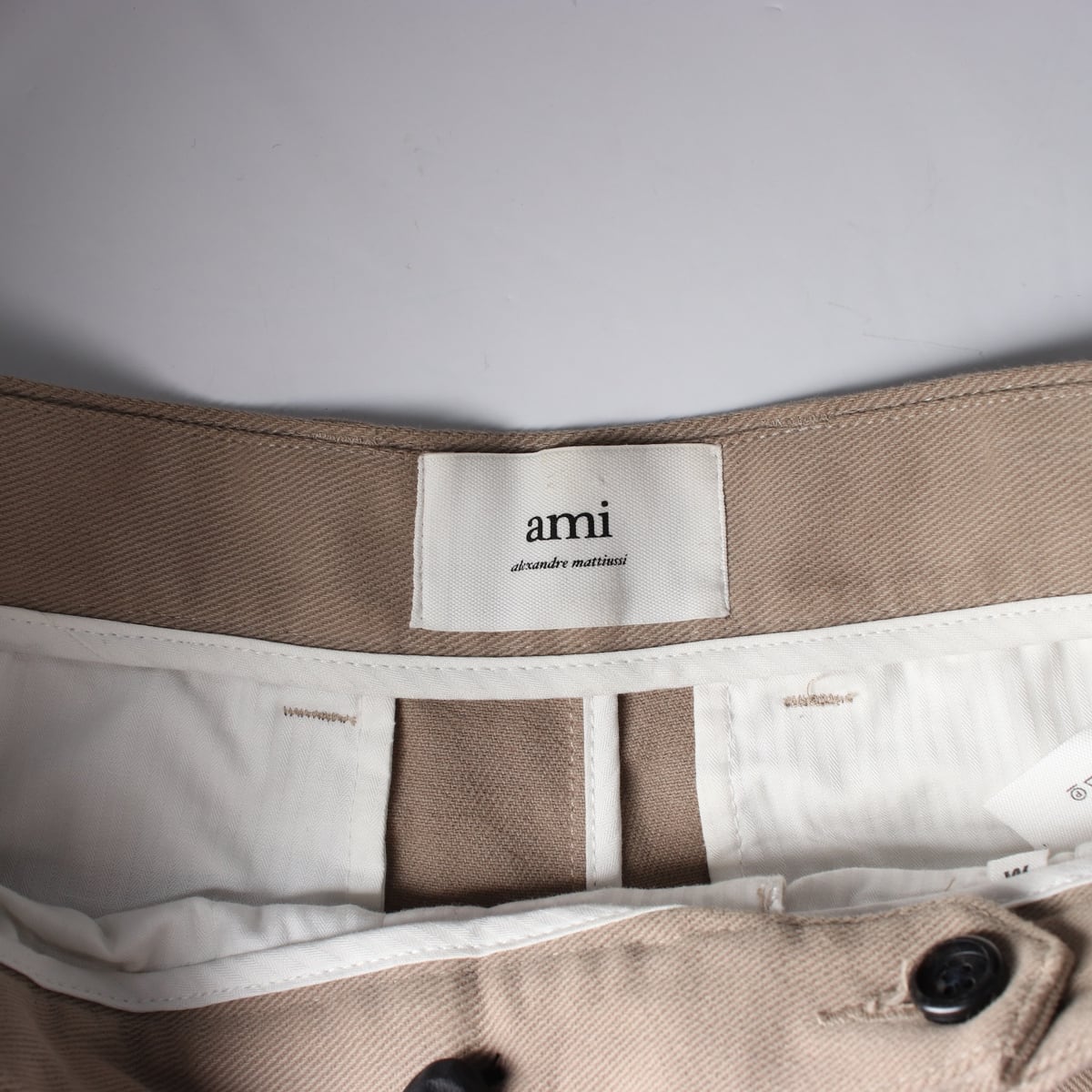아미 ami 코튼 캐롯 롤업 치노 팬츠 상세 이미지 6