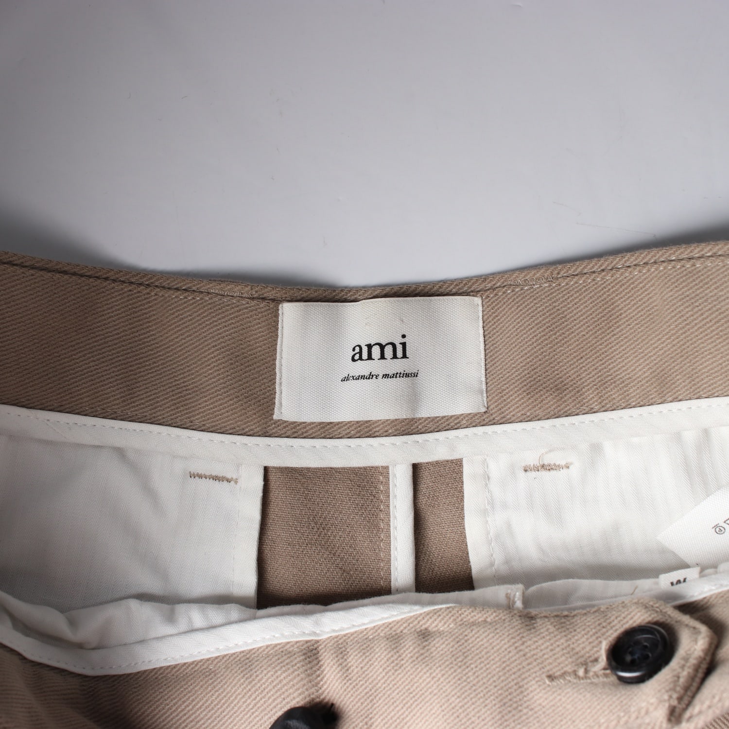 아미 ami 코튼 캐롯 롤업 치노 팬츠 이미지 6