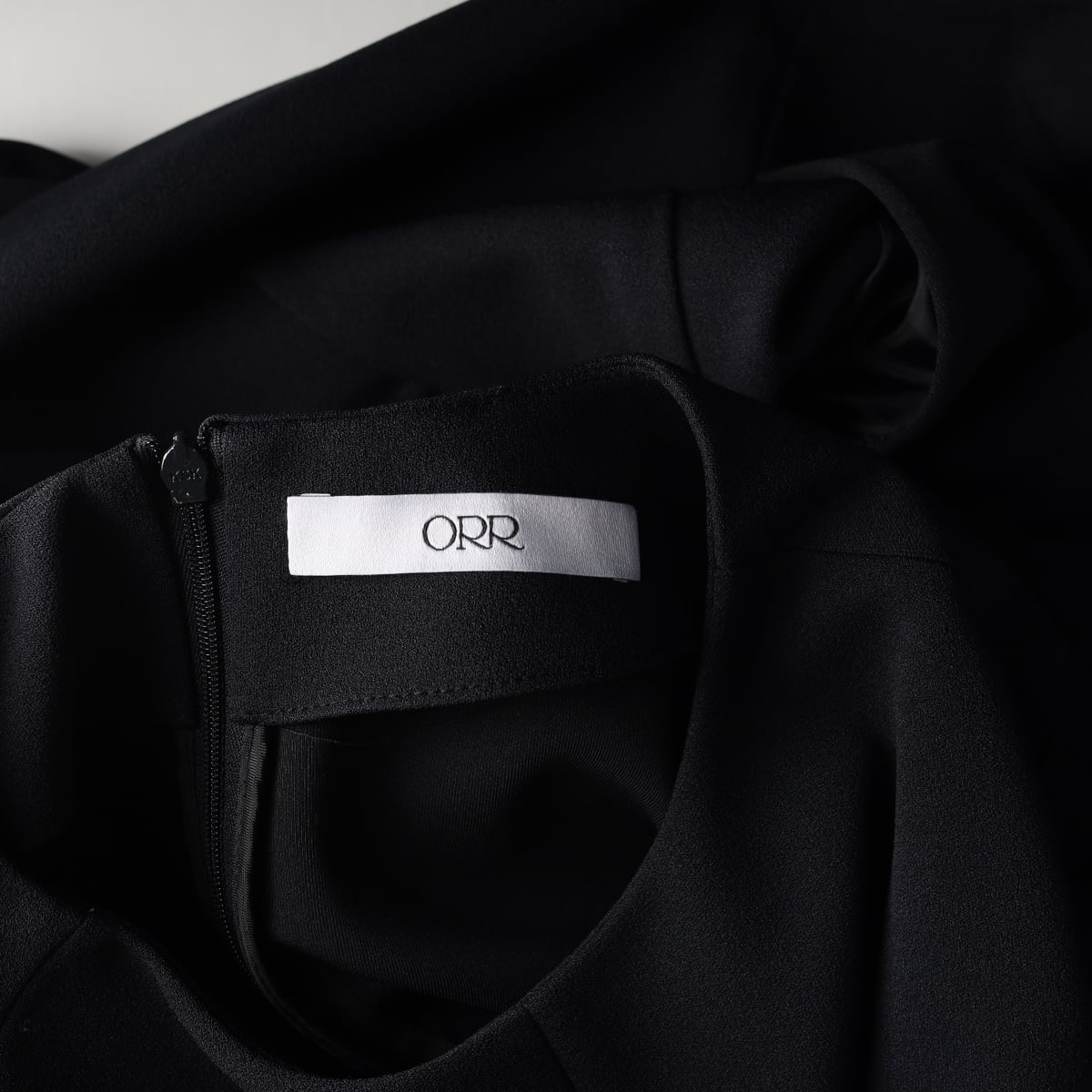 오르 Orr 23FW 셔링 디테일 롱 원피스 상세 이미지 6