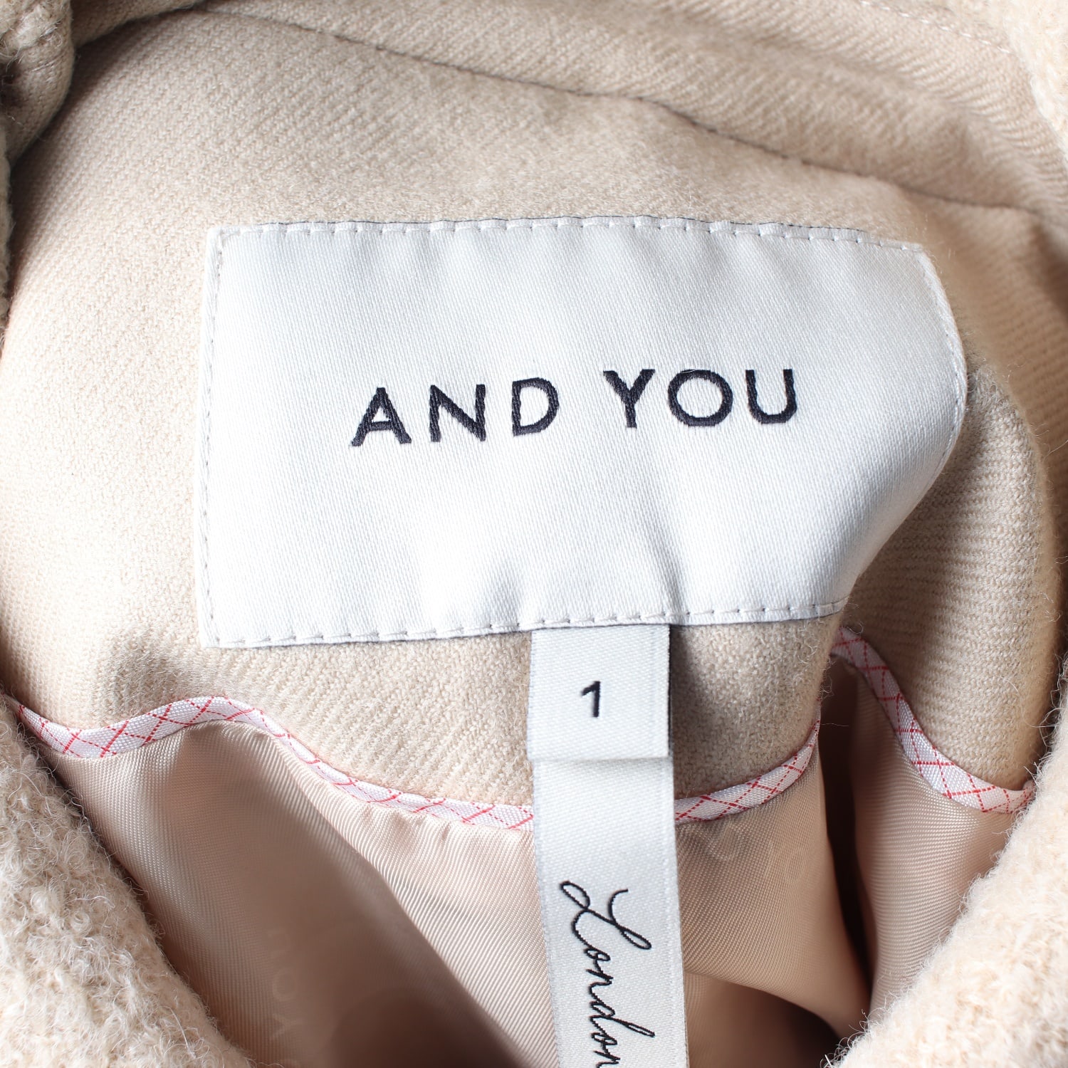 앤유 22FW 울 알파카 블렌드 크롭 부클 재킷 이미지 3