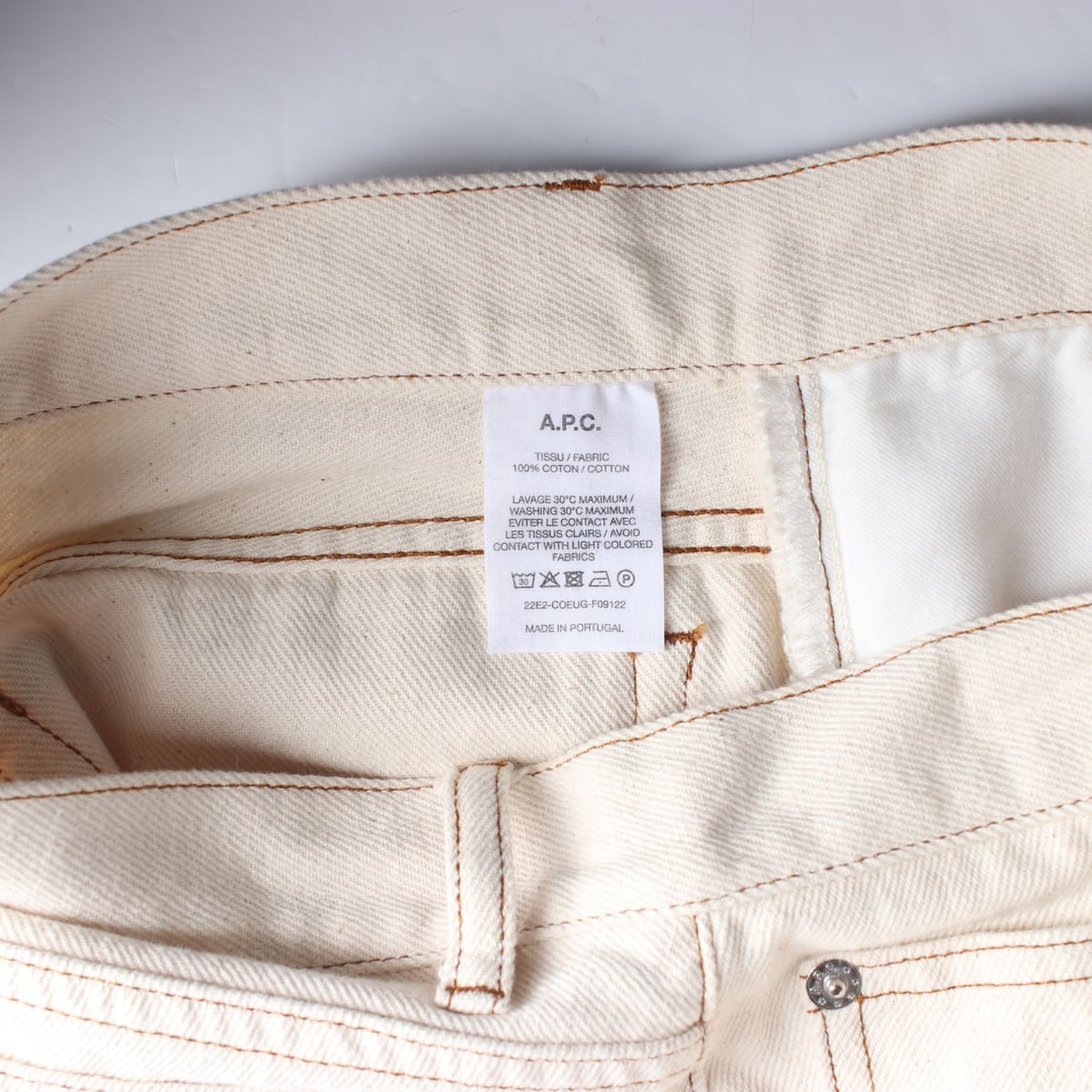 아페쎄 A.P.C. 22SS 마틴 리지드 하이라이즈 진 에크루 데님 팬츠 상세 이미지 4