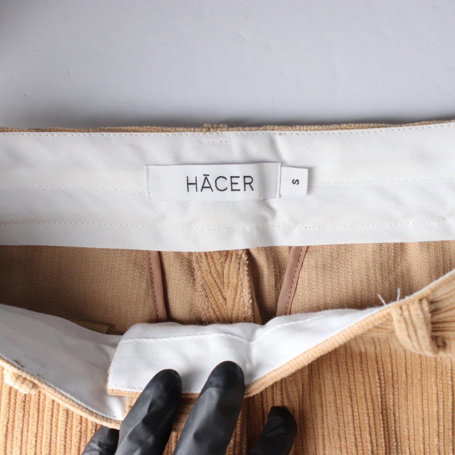 아쎄르 HACER 코듀로이 팬츠 카멜 베이지 이미지 3