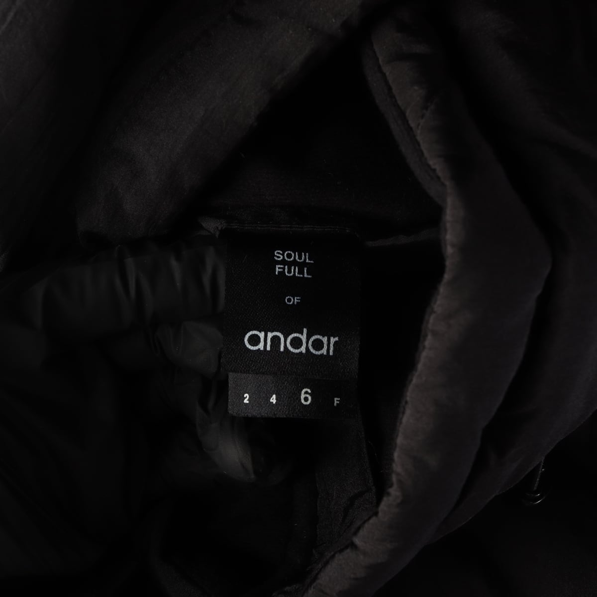 안다르 퀼팅 하프집 후드 경량 패딩 상세 이미지 3
