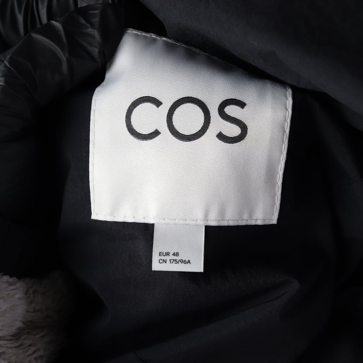 코스COS  나일론 맥 트렌치 코트 상세 이미지 3
