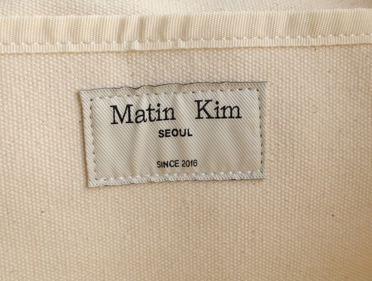 (새상품) 마뗑킴 마뗑 로고 에코백 아이보리 이미지 8