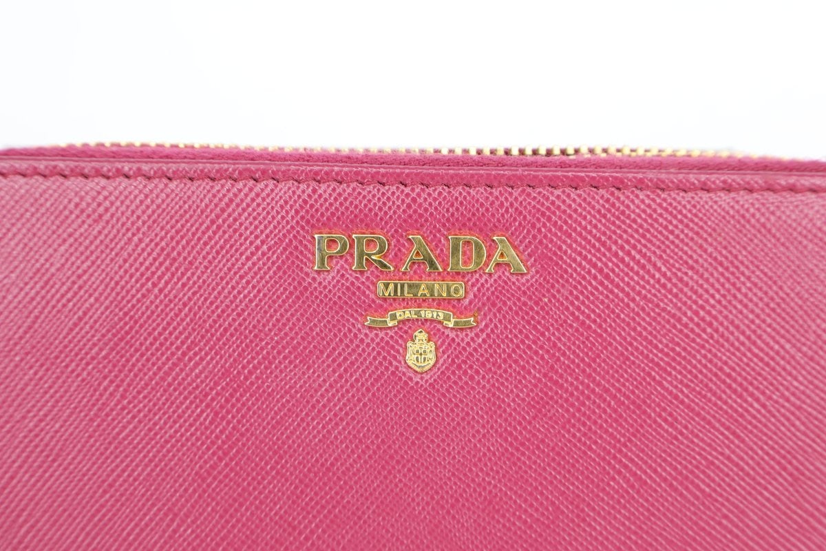 프라다 PRADA 사피아노 메탈 로고 지퍼 중지갑 이미지 5