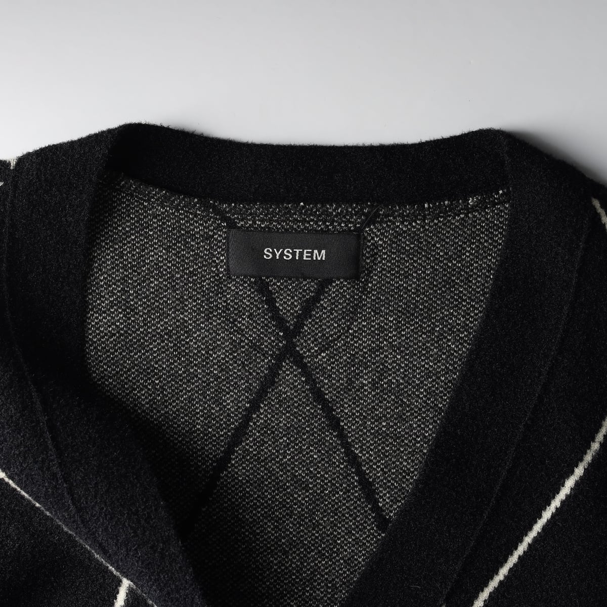 시스템 21FW 아가일 패턴 오버핏 브이넥 가디건 블랙 상세 이미지 3