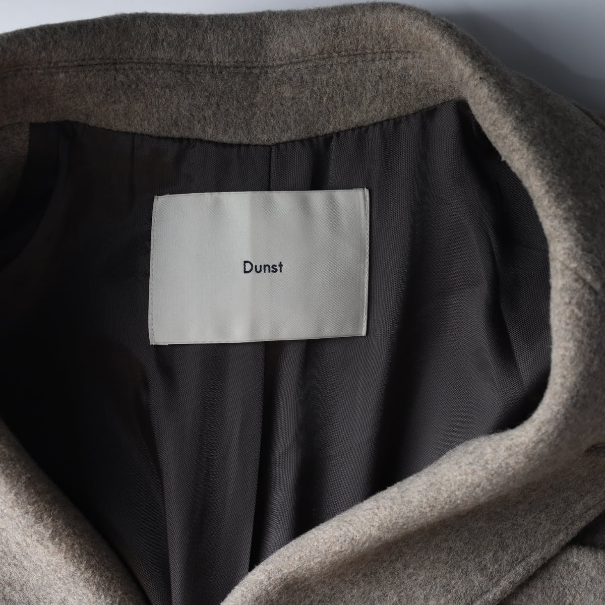 던스트 21FW 테일러드 더블 브레스티드 울 롱 코트 상세 이미지 3